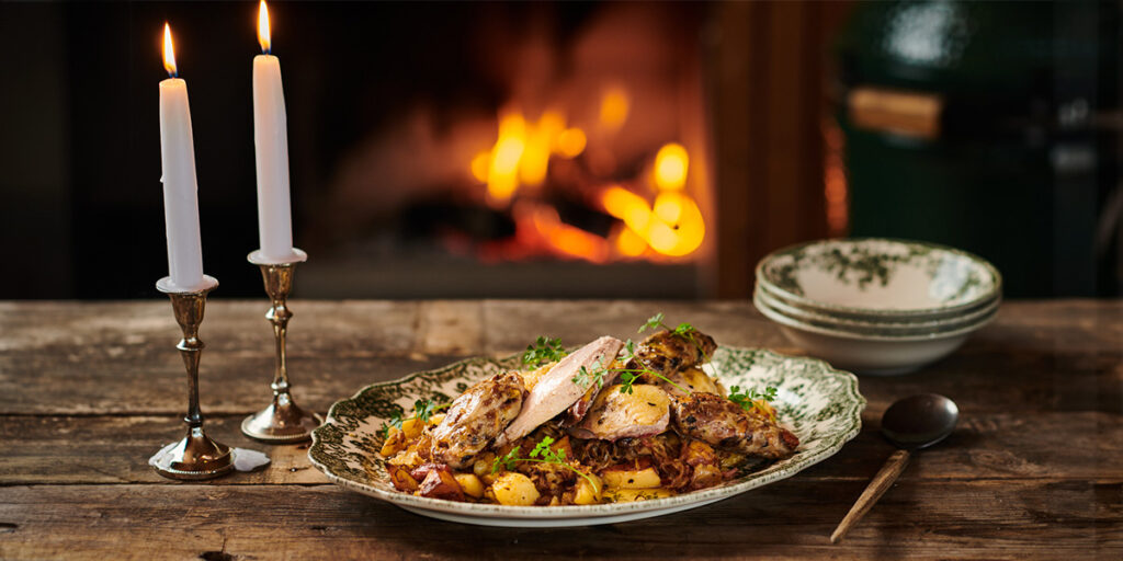 Op de Big Green Egg geroosterde fazant met paddenstoelen en zuurkool