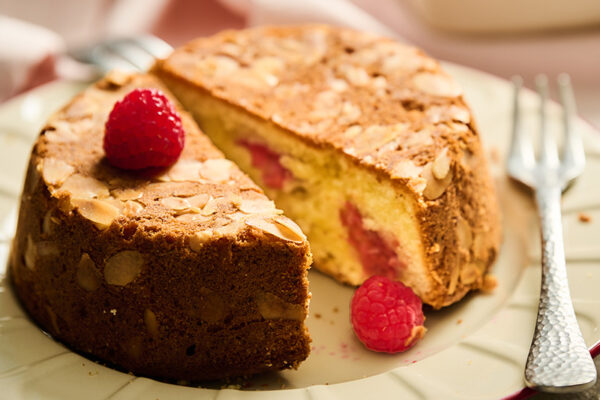 Is het bijna 14 februari? Check hier het ultieme recept voor Valentijnsdag: Amandelcakejes van de Big Green Egg.