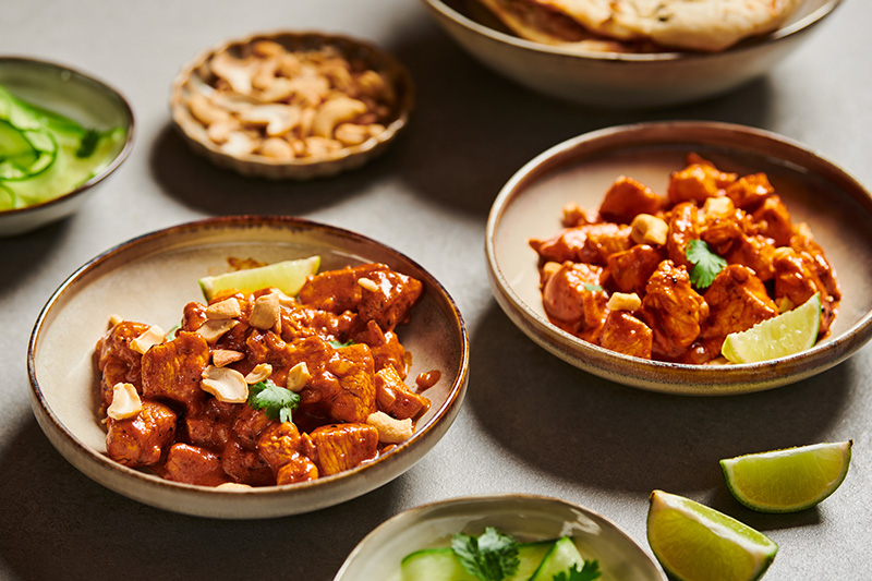 Ontdek de heerlijke smaak van butter chicken van de Big Green Egg. Een smaakvol gerecht uit de Indiase keuken dat lekker snel klaar is.